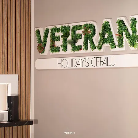 Veterani Holidays Чефалу