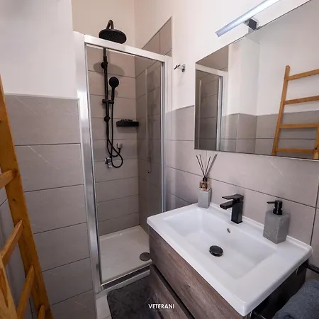 Veterani Holidays Apartment